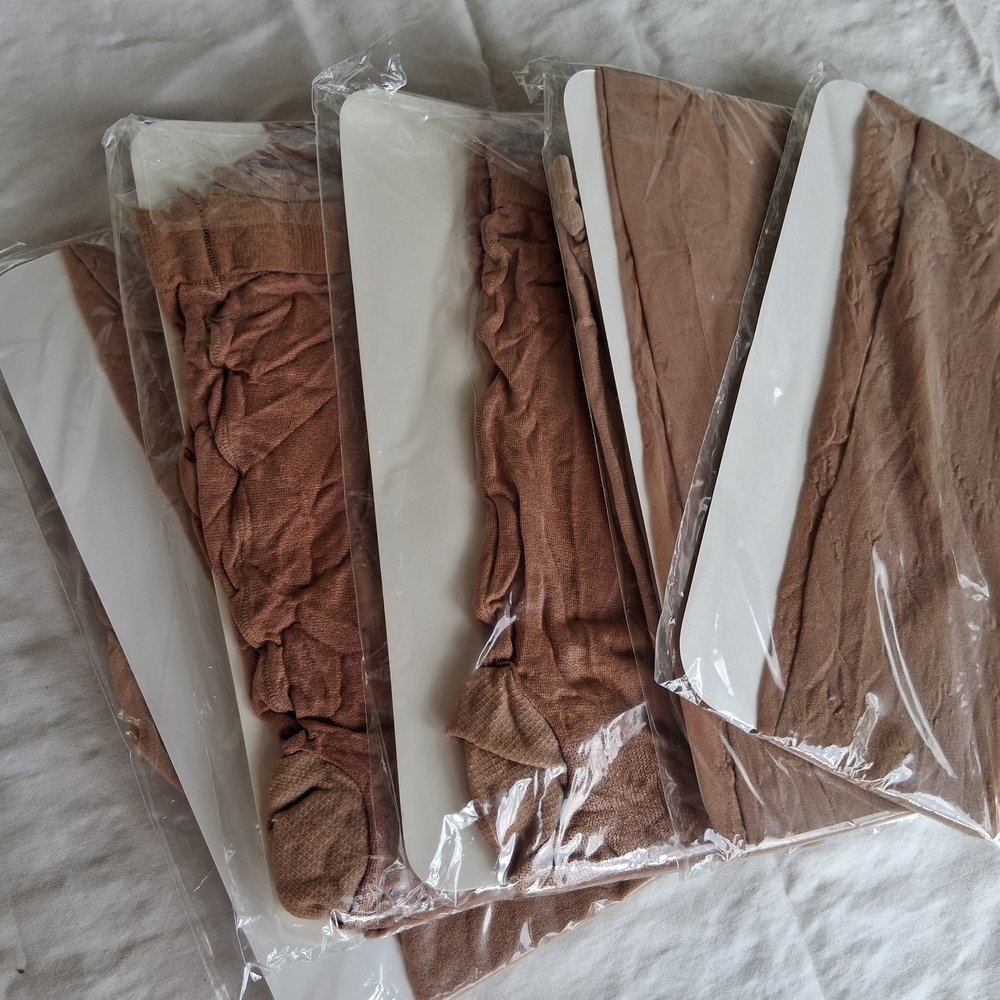 Elegant Tan Hosiery Control Top Nylon Mixed Lot 90s New In Packaging Brown Med